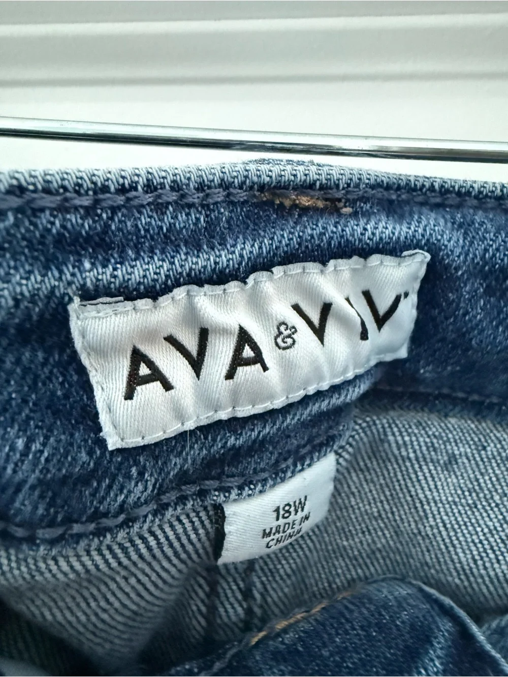 Ava & Viv Women’s Dark Blue Rolled-Hem Denim Shorts